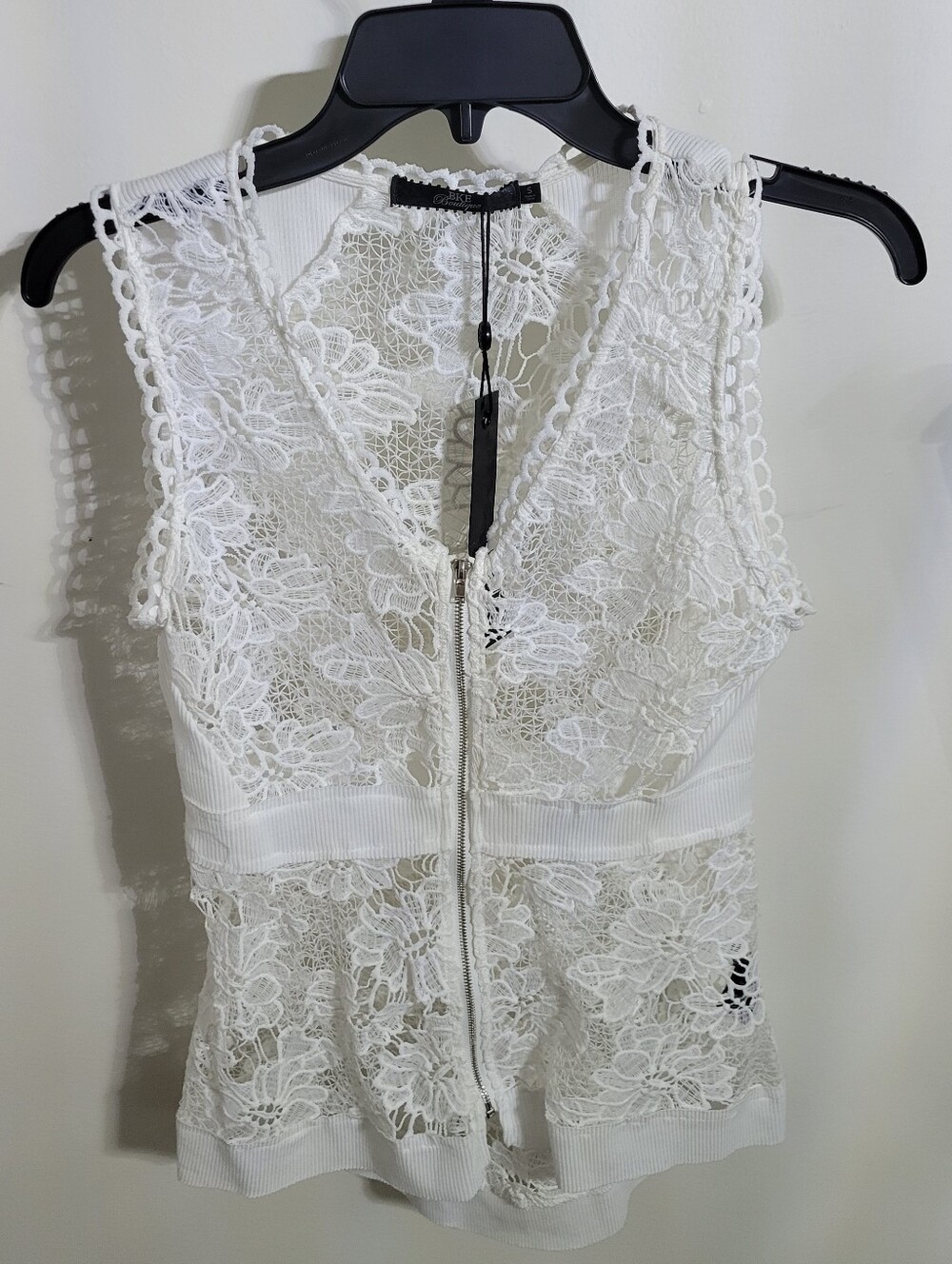 NWT BKE Boutique By The Buckle Lace Zip-Front Sleeveless Top - White, Size S